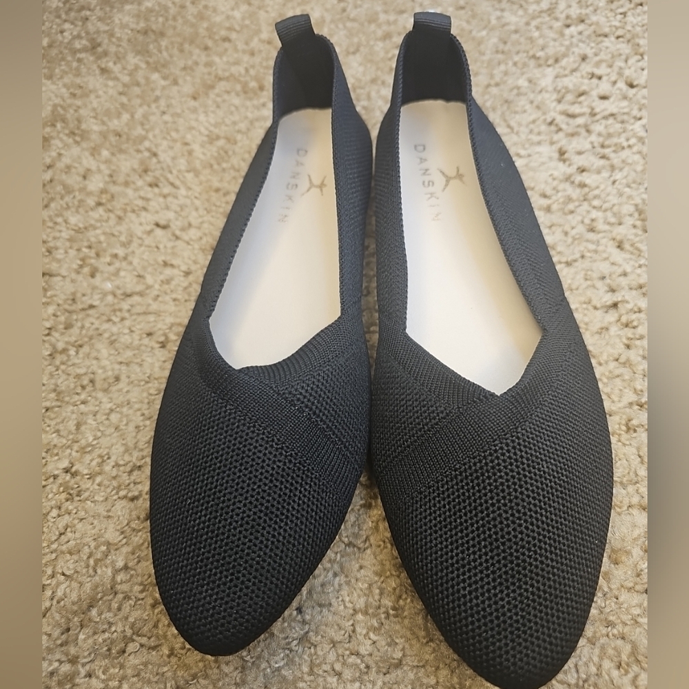 Danskin Women's Black‎ Ballet Flats Size 5.5